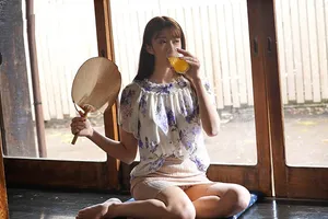 Mùa hè buồn chán ở quê nắc bà xã gần nhà thiếu thốn vì lấy gã chồng già